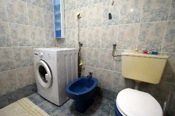 Njivice 1-Bedroom Apartment with Terrace for 3