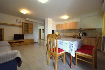 Njivice Family Apartment for Up to 10 Guests