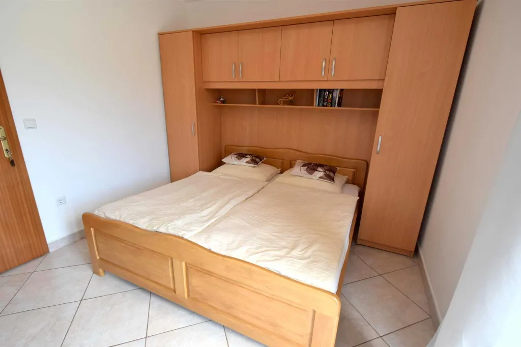 Malinska Air-Conditioned Studio Apartment with Balcony