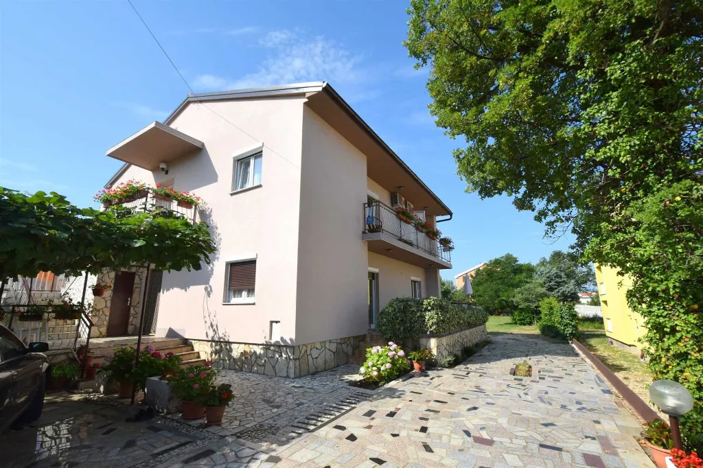 Malinska Air-Conditioned Studio Apartment with Balcony