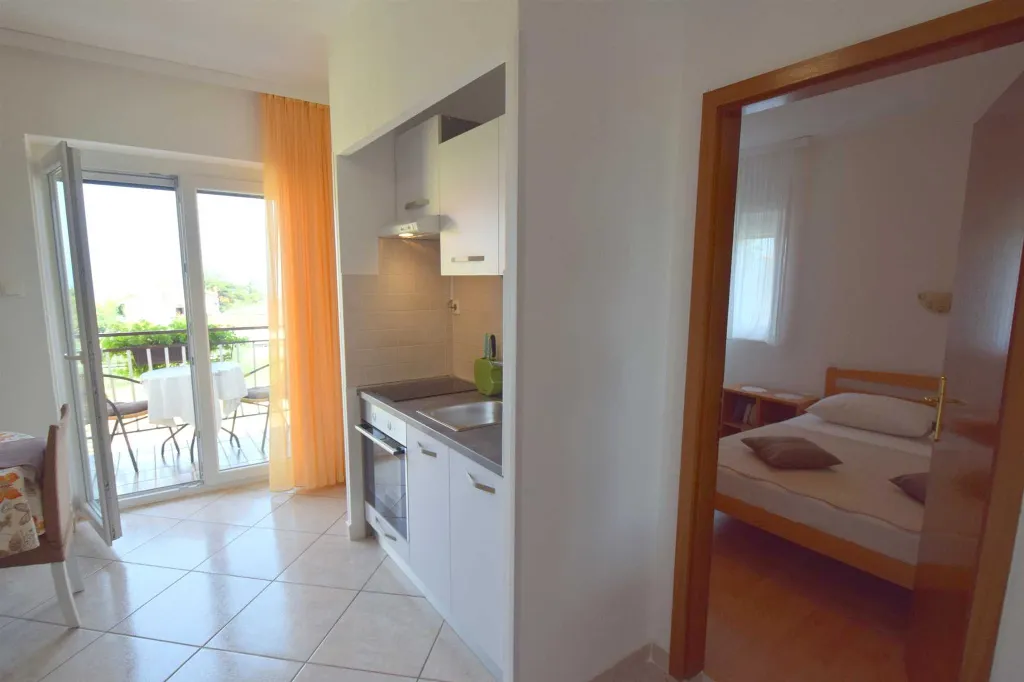 Balcony Apartment for 3 in Malinska