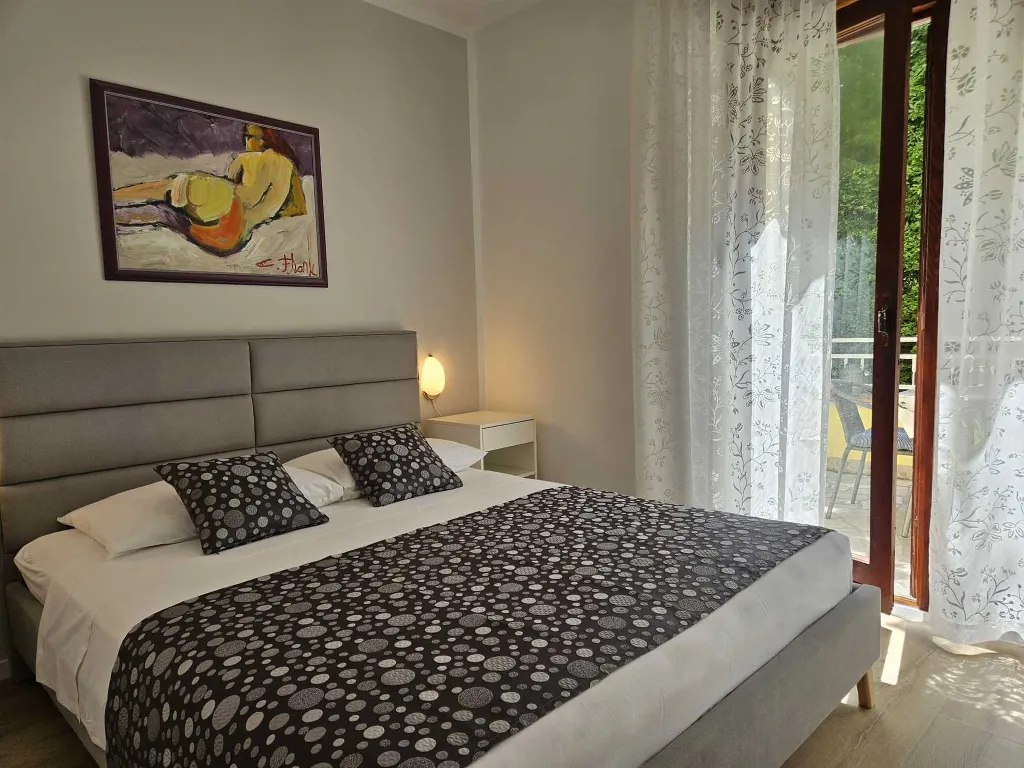 Ground-Floor 1-Bedroom Apartment in Malinska