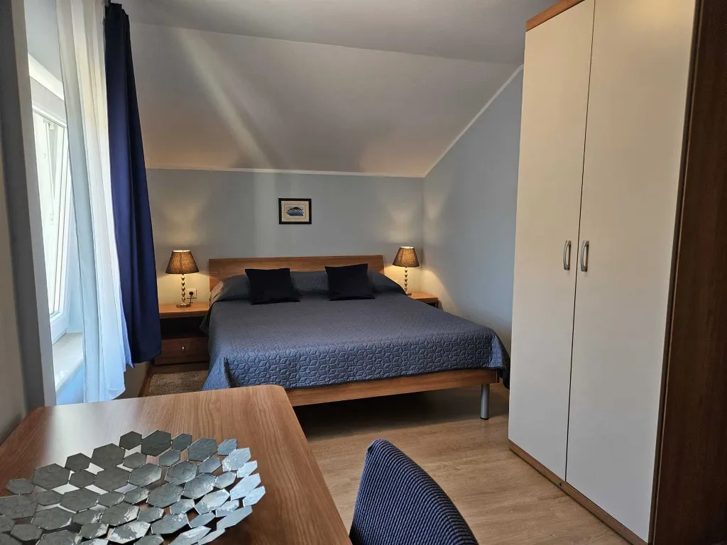 Malinska 1-Bedroom Apartment for 4 Guests