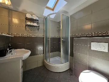 Malinska 1-Bedroom Apartment for 4 Guests