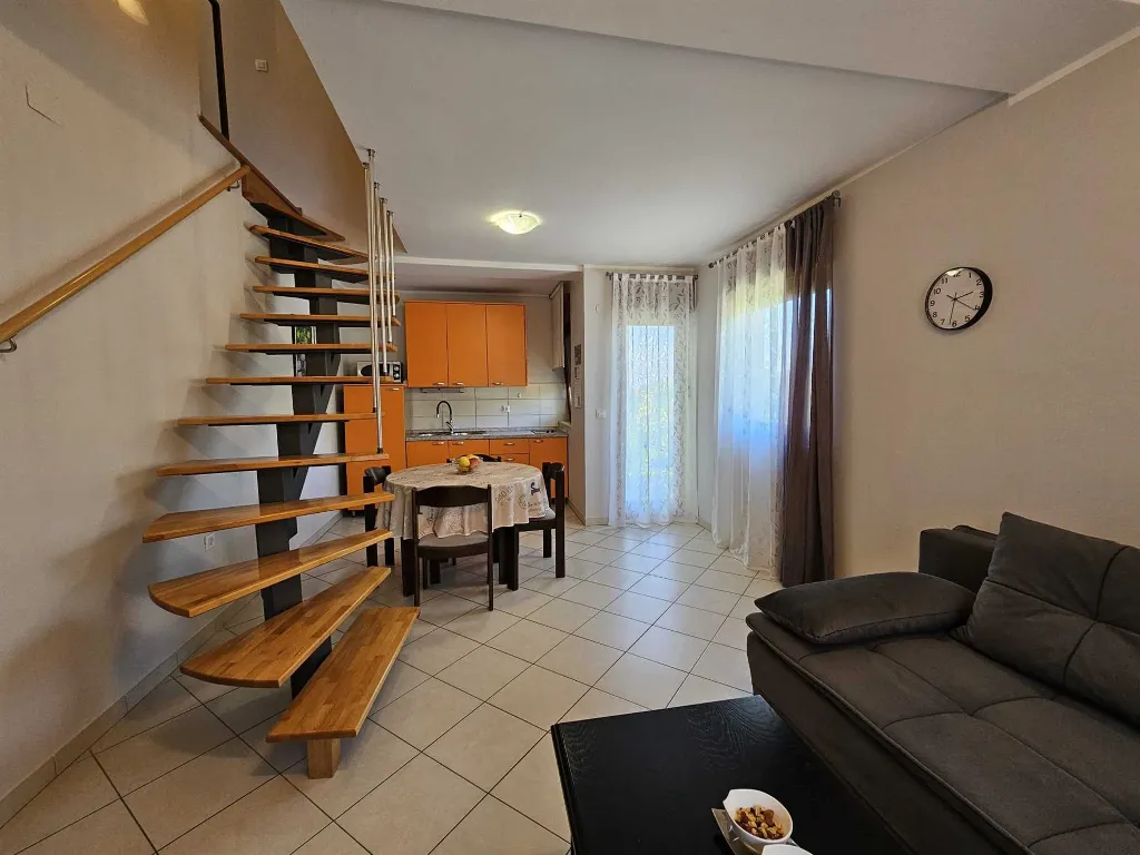 Malinska 1-Bedroom Apartment for 4 Guests