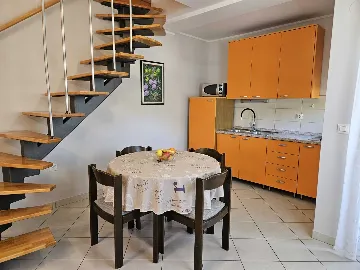 Malinska 1-Bedroom Apartment for 4 Guests