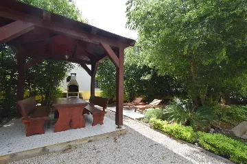 Ground-Floor Apartment in Malinska for 2 Guests