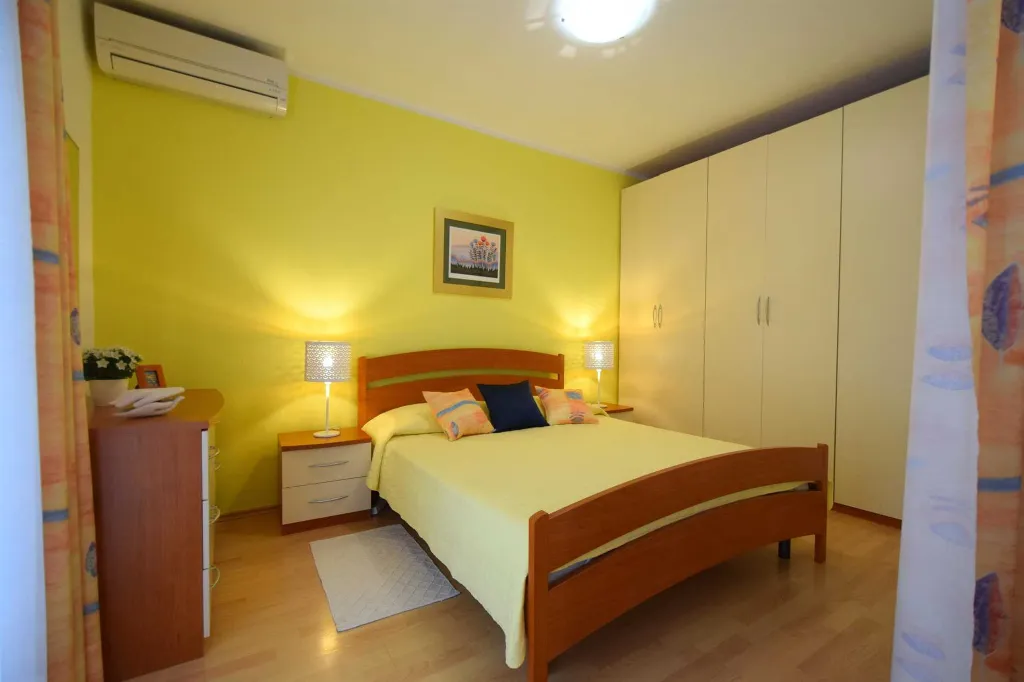 Malinska Studio Apartment for 2 Guests