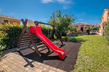 Porat 2-Bedroom Apartment for Up to 5 Guests