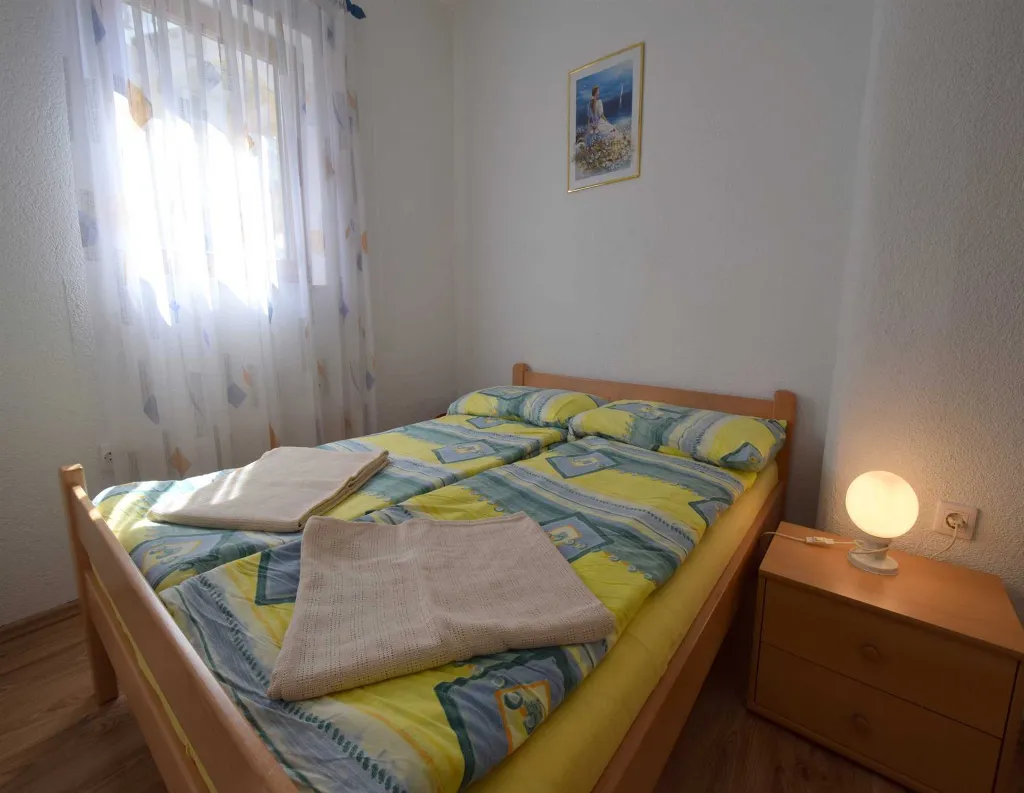 Malinska 2-Bedroom Apartment with Sea View