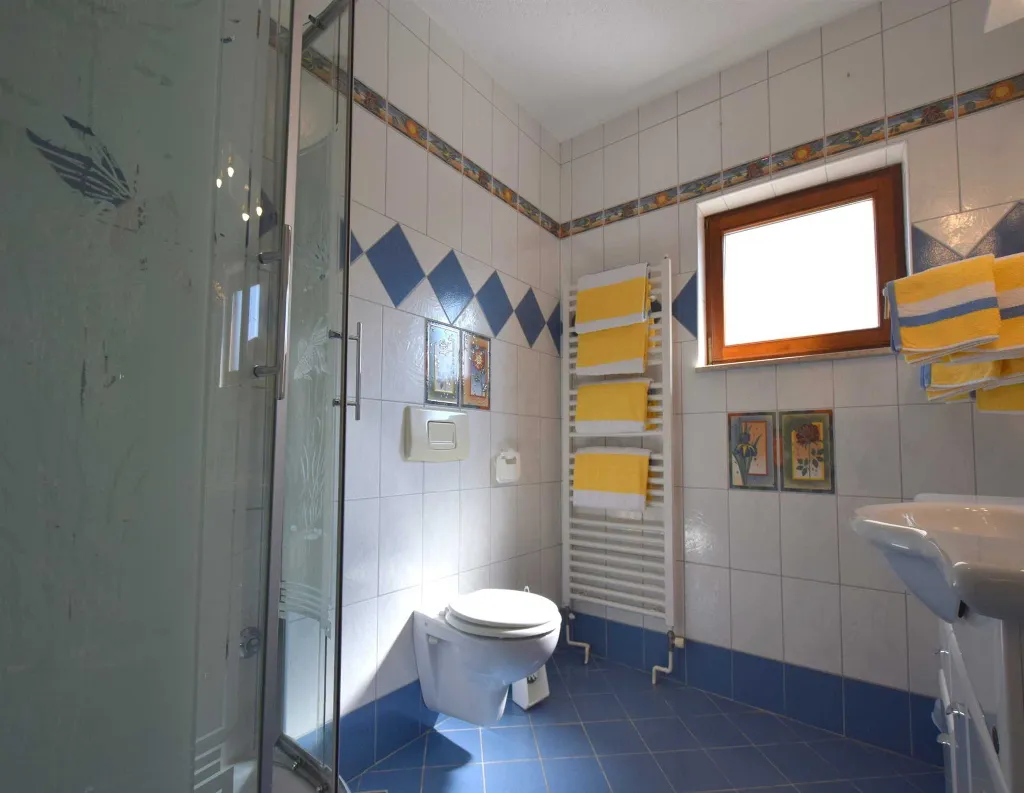 Malinska 2-Bedroom Apartment with Sea-View Balcony