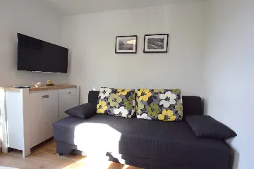 Renovated 1-Bedroom Apartment in Čižići with Sea View