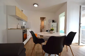 Apartment with Balcony in Čižići, Krk Island