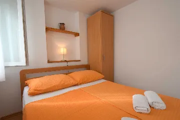 1-Bedroom Apartment with Terrace in Čižići