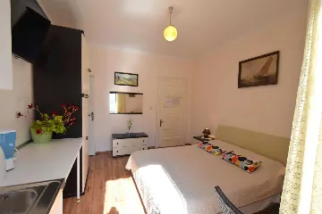 Studio Apartment in Malinska with Sea View