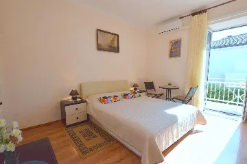 Studio Apartment in Malinska with Sea View