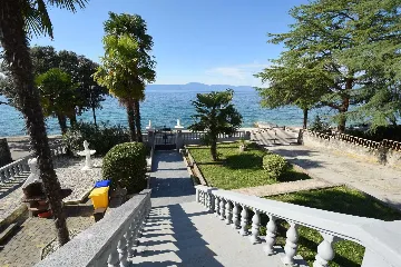 Studio Apartment for 2 with Sea View in Malinska