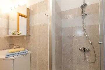 One-Bedroom Apartment with Sea View in Čižići