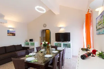 Two-Bedroom Apartment with Sea View in Čižići