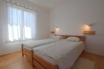 Apartment with Balcony in Malinska for 4-5