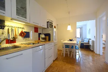 Vantačići 1-Bedroom Apartment with Balcony