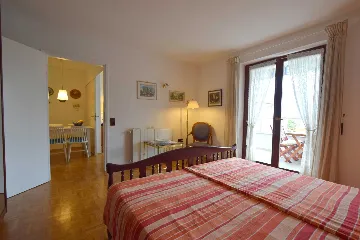 Vantačići 1-Bedroom Apartment with Balcony