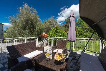 Garden Terrace 2-Bedroom Apartment in Malinska