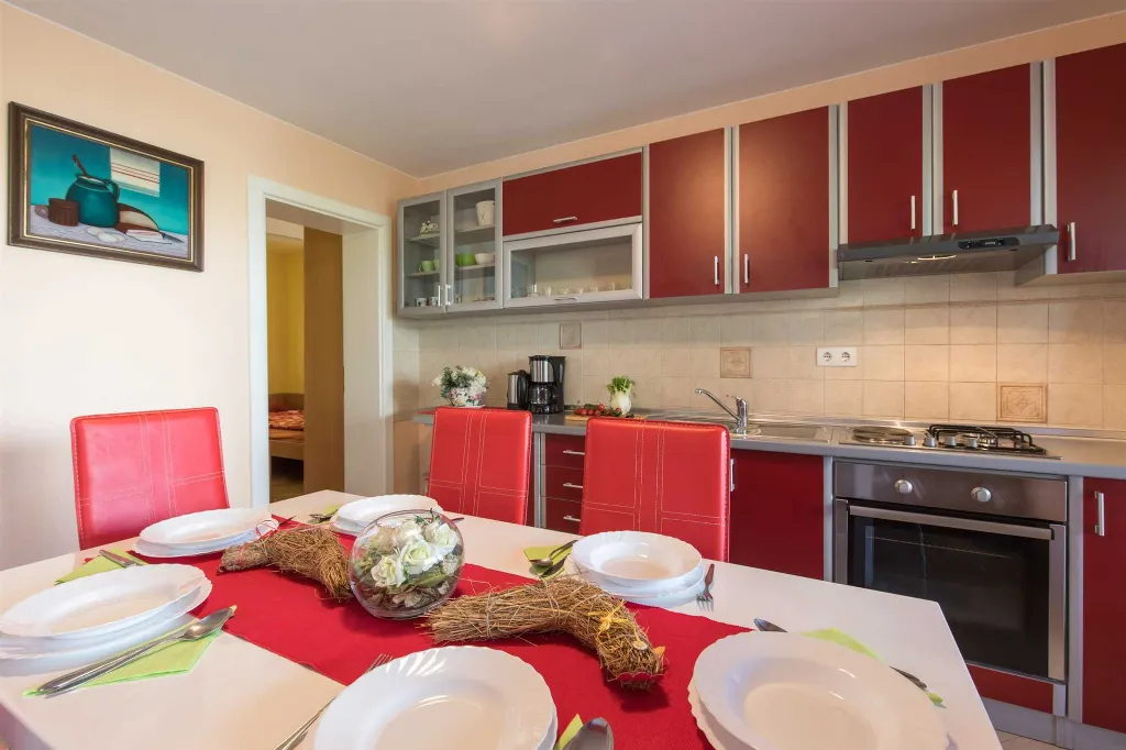 Garden Terrace 2-Bedroom Apartment in Malinska