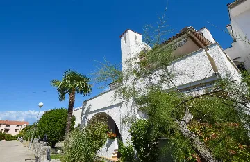 Two-Bedroom Apartment in Malinska for 4 Guests