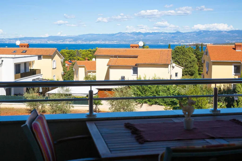 2-Bedroom Apartment with Sea View in Malinska