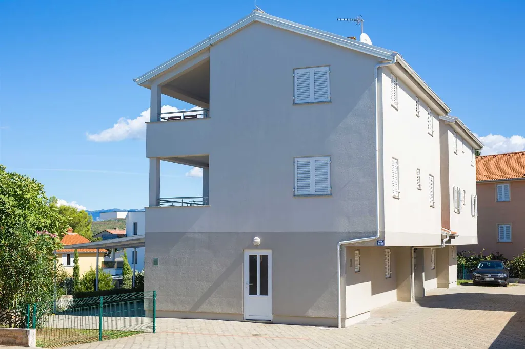 2-Bedroom Apartment with Sea View in Malinska