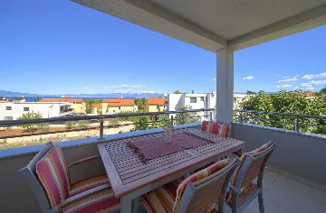 2-Bedroom Apartment with Sea View in Malinska