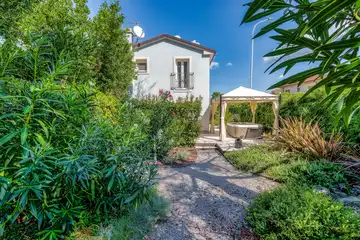 Malinska Holiday House with Jacuzzi Terrace