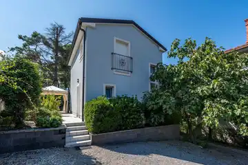 Malinska Holiday House with Jacuzzi Terrace