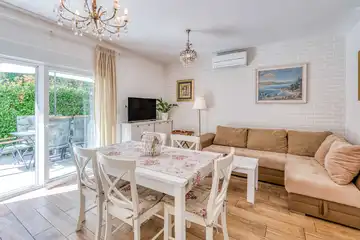 Malinska Holiday House with Jacuzzi Terrace