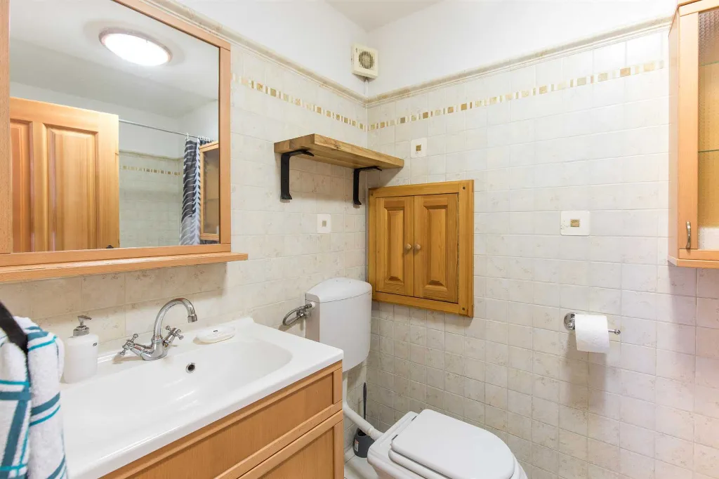 Dobrinj Villa for 14 with Private Pool and Barbecue
