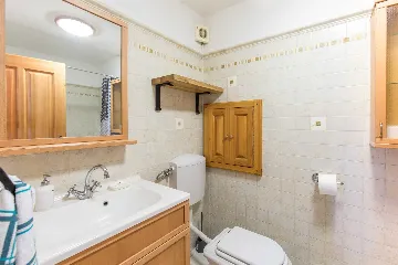 Dobrinj Villa for 14 with Private Pool and Barbecue