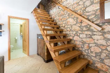 Dobrinj Villa for 14 with Private Pool and Barbecue