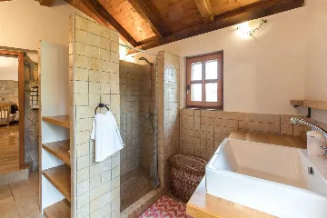 Dobrinj Villa for 14 with Private Pool and Barbecue