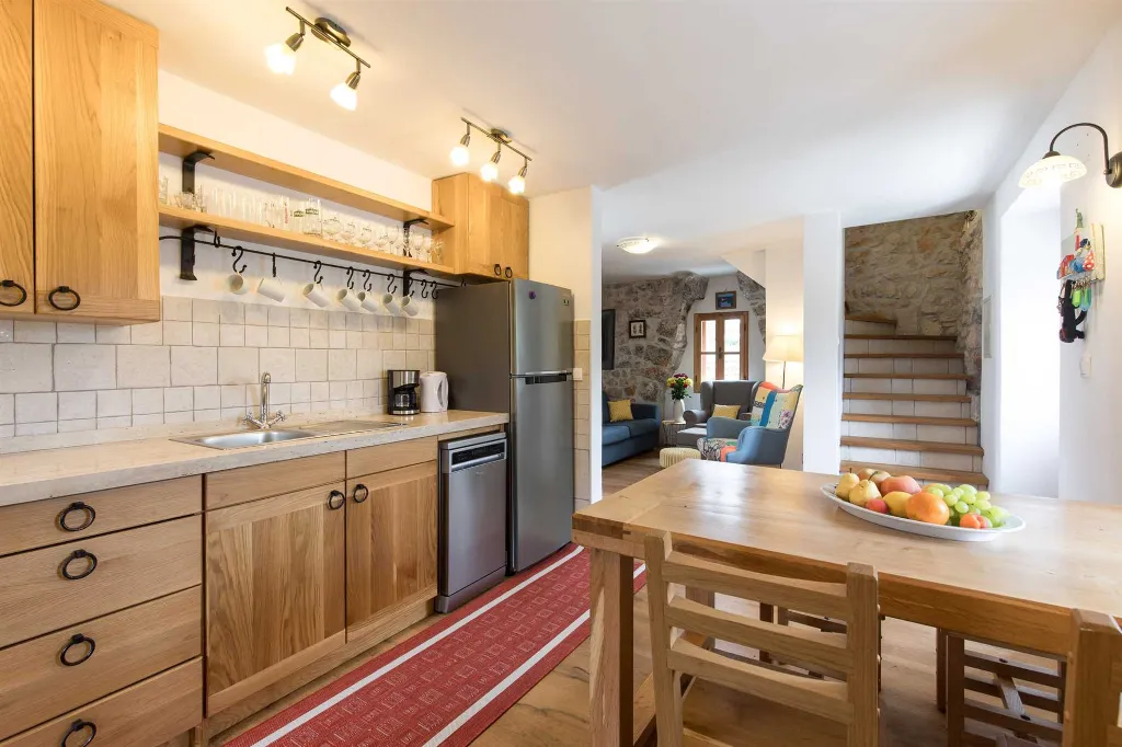 Dobrinj Villa for 14 with Private Pool and Barbecue