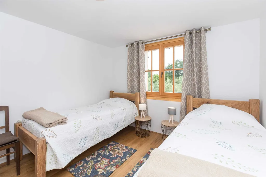 Dobrinj Villa for 14 with Private Pool and Barbecue
