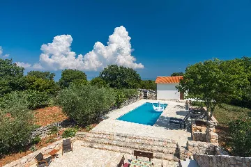 Dobrinj Villa for 14 with Private Pool and Barbecue