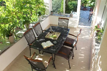 Krk 2-Bedroom Apartment with 10 m² Terrace