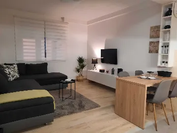 Krk 2-Bedroom Apartment with 10 m² Terrace