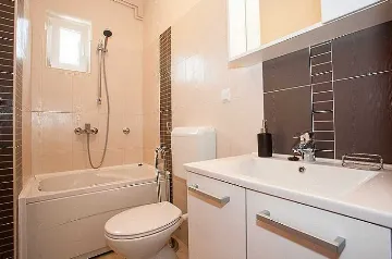 Krk 2-Bedroom Apartment with 10 m² Terrace