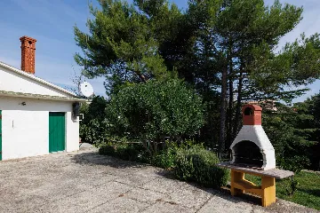 Three-Bedroom Apartment with Balcony in Krk