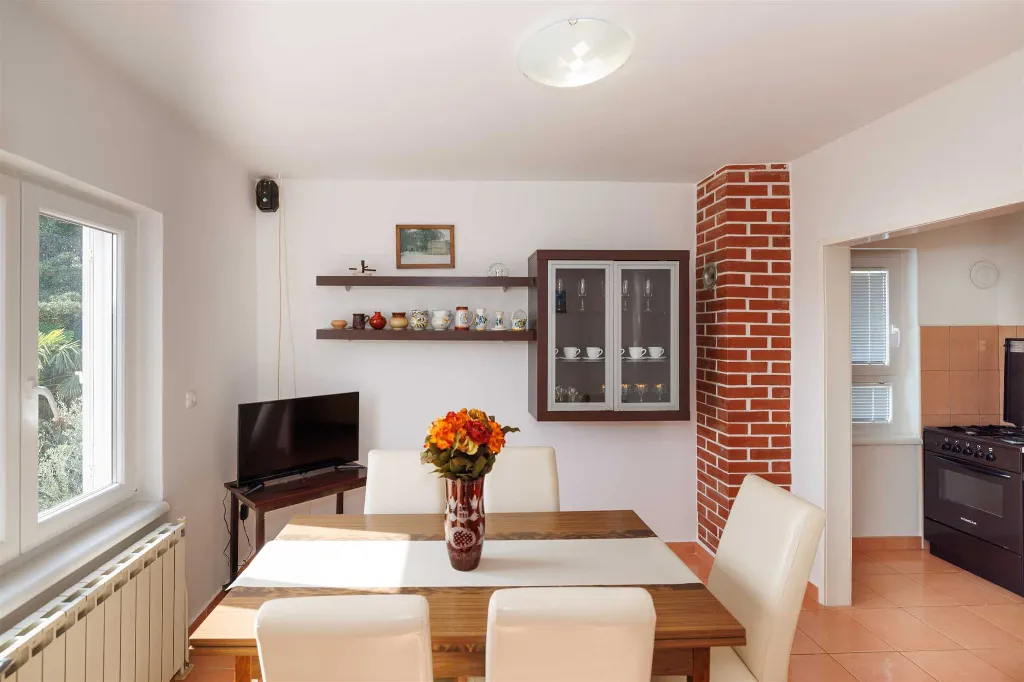Three-Bedroom Apartment with Balcony in Krk
