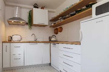 2-Bedroom Apartment in Krk with Terrace