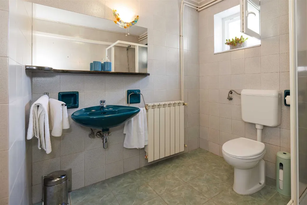 2-Bedroom Apartment in Krk with Terrace