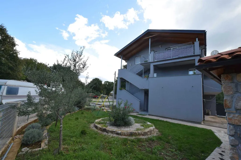 Gabonjin Apartment for 4 Guests with Balcony